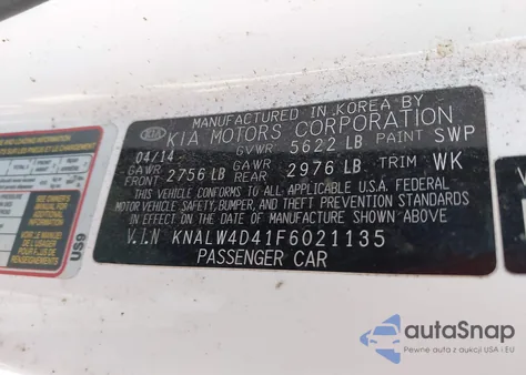 2015 Kia K900 Luxury z USA, uszkodzony, nr VIN KNALW4D41F6021135